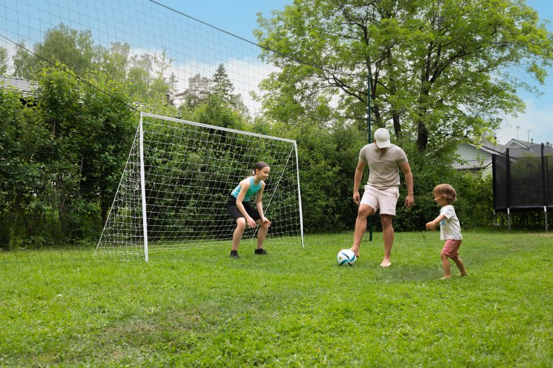 Fotbalová branka na zahradu Open Goaaal Standard na zahradě