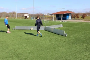 Mobilní multifunkční odrazová stěna pro fotbalový trénink SCHÄPER