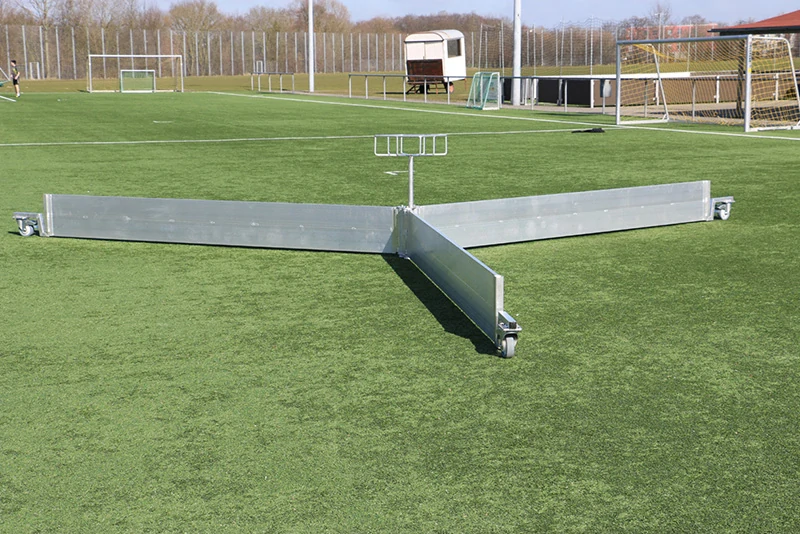 Mobilní multifunkční odrazová stěna pro fotbalový trénink SCHÄPER