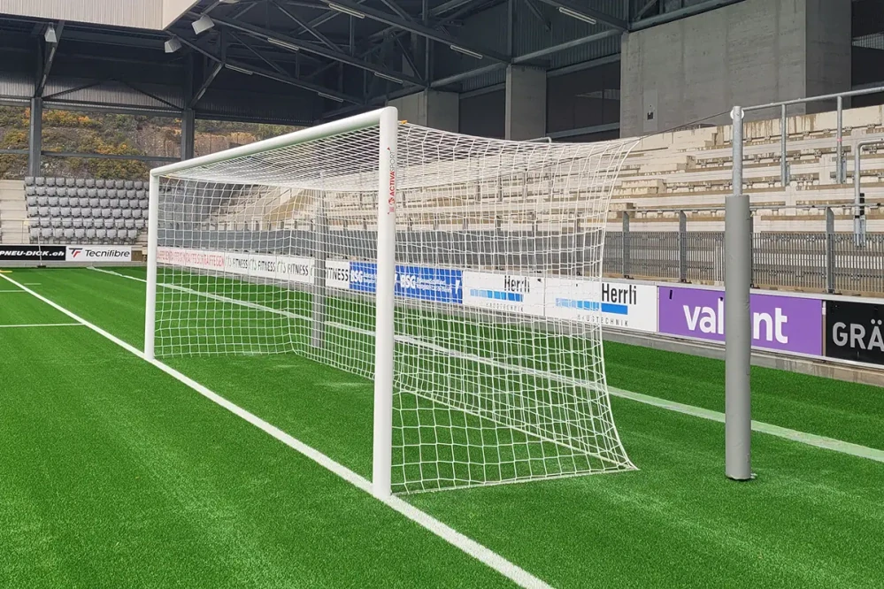 Zapuštěný základový rám Competition pro fotbalové branky 7,32 × 2,44 m