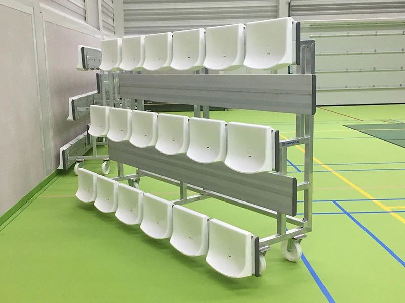 Divácká tribuna z hliníku se 3 řadami (až 18 míst) SCHÄPER