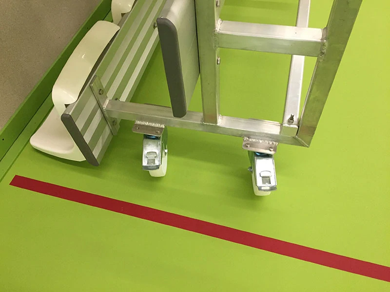 Divácká tribuna z hliníku se 3 řadami (až 18 míst) SCHÄPER